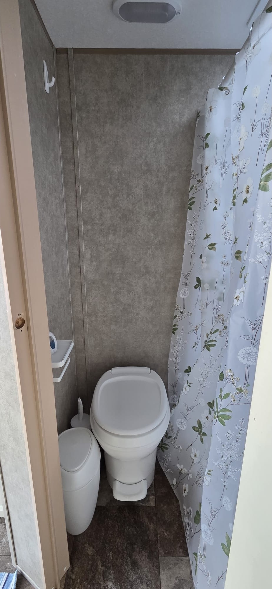 >>Brava>> Coachmen Clipper 16FB