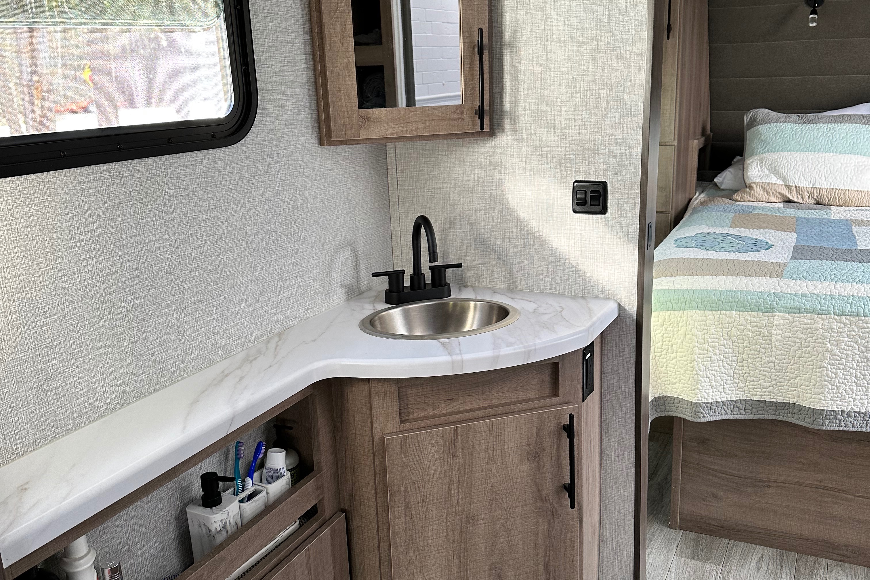 Sweet Retreat (Delivery Only) 2023 Grand Design Imagine