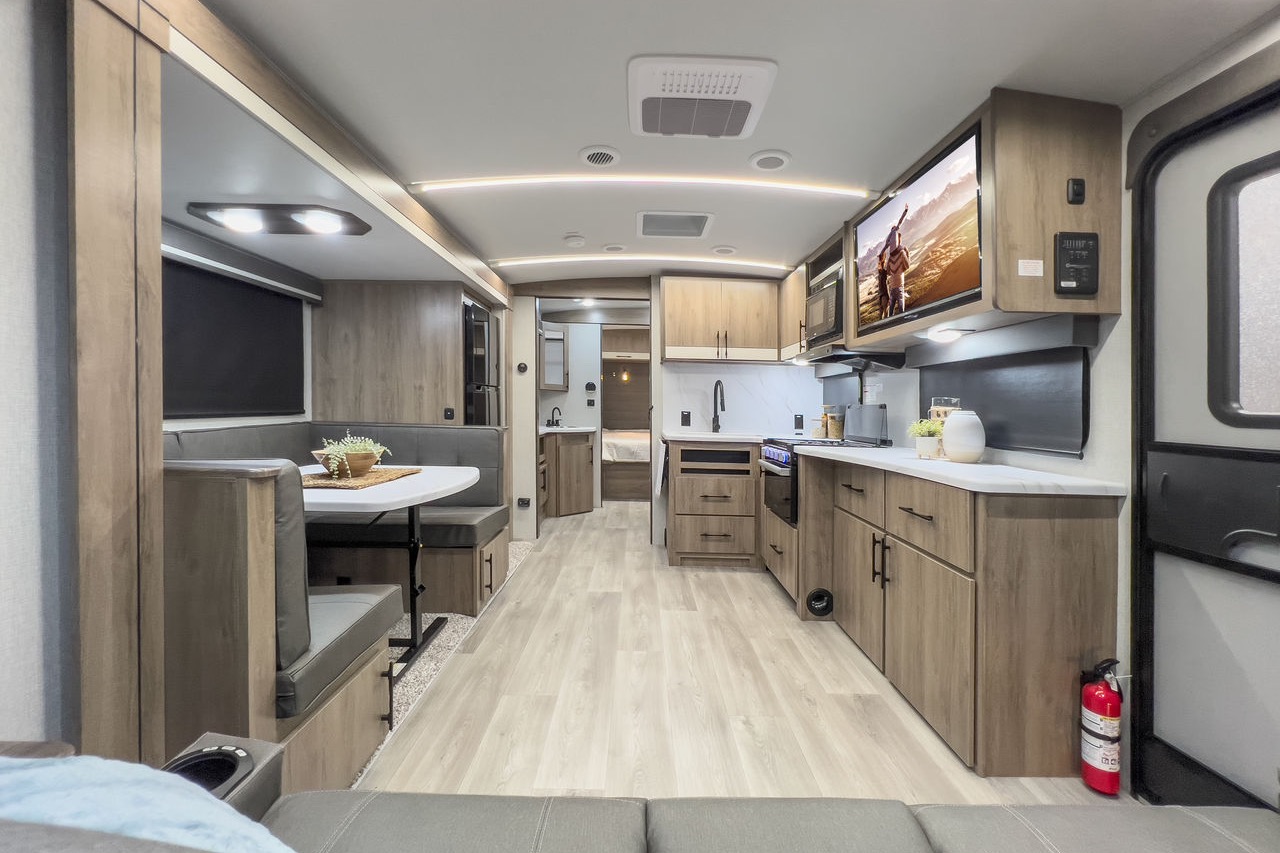 Sweet Retreat (Delivery Only) 2023 Grand Design Imagine
