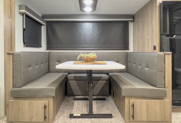 Sweet Retreat (Delivery Only) 2023 Grand Design Imagine