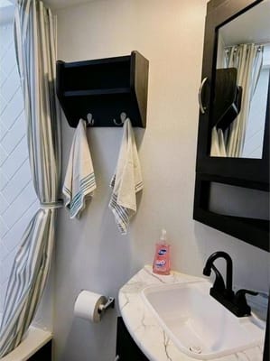 "The Suite Spot" - 2022 Coachmen Freedom Express Ultra Lite 257BHS