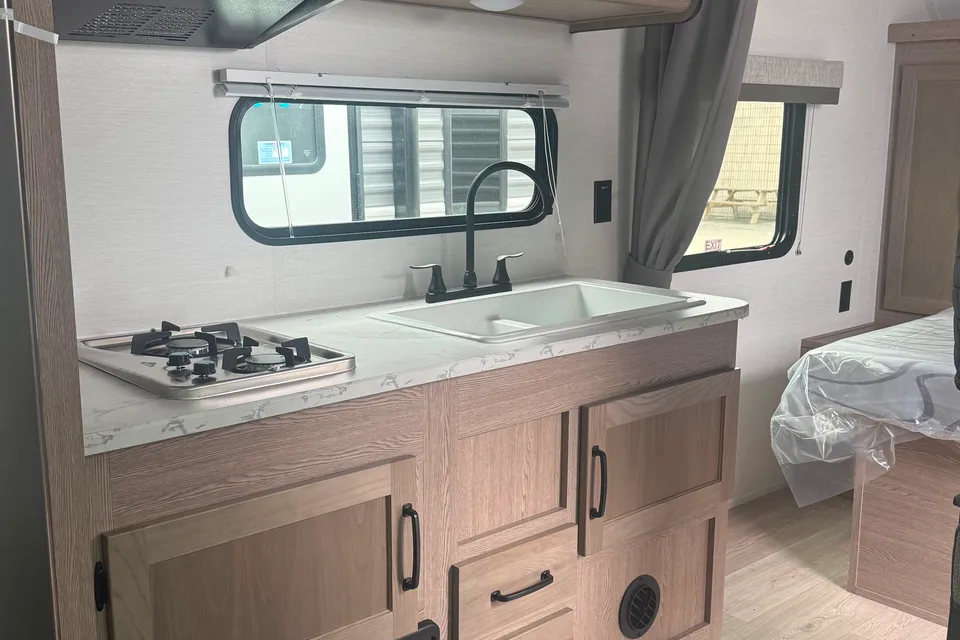 James and Jenny's Grand River 25BH Travel Trailer