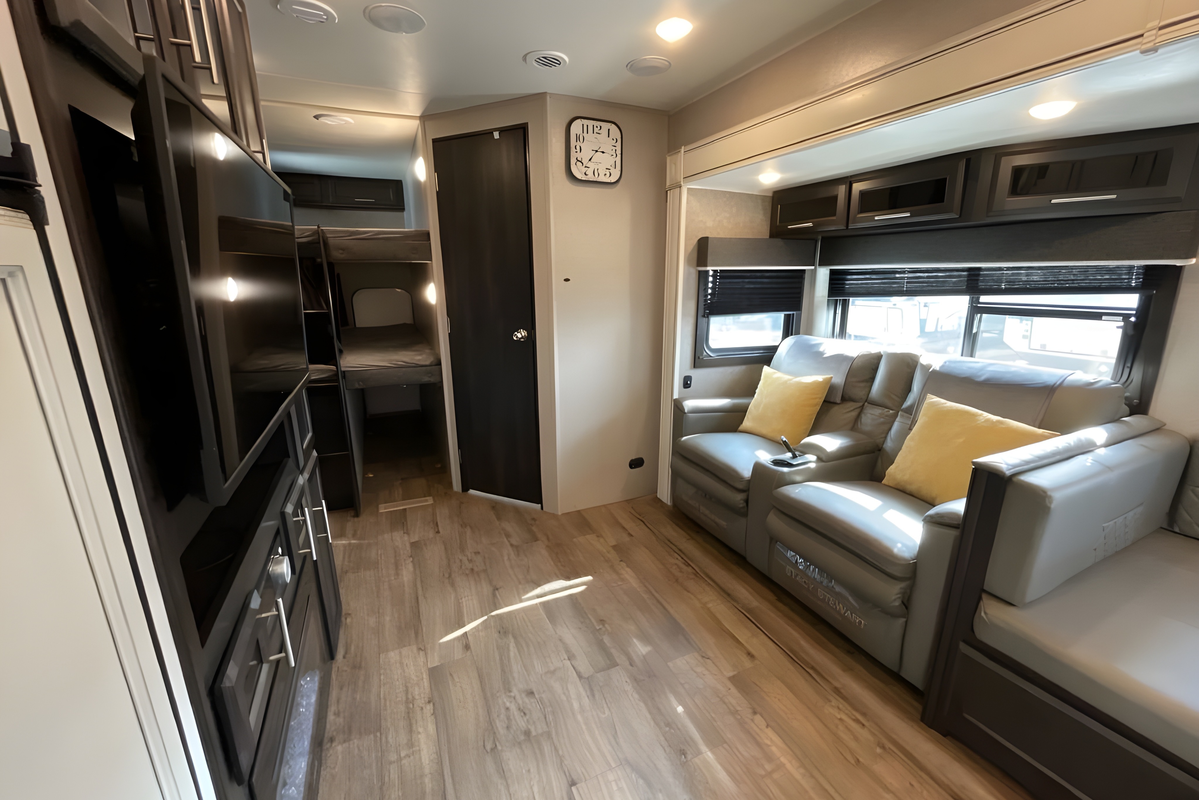 EAGLE Luxury Travel Trailer