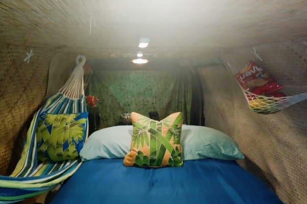 Jonas' Tiki Van