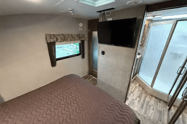 Jason's Keystone 336bhs Fifth Wheel