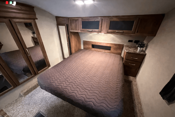 Jason's Keystone 336bhs Fifth Wheel