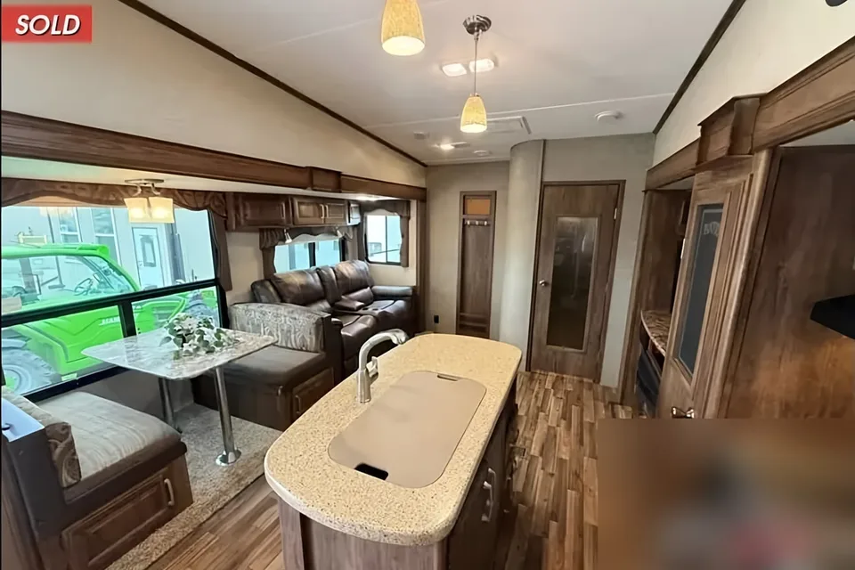 Jason's Keystone 336bhs Fifth Wheel