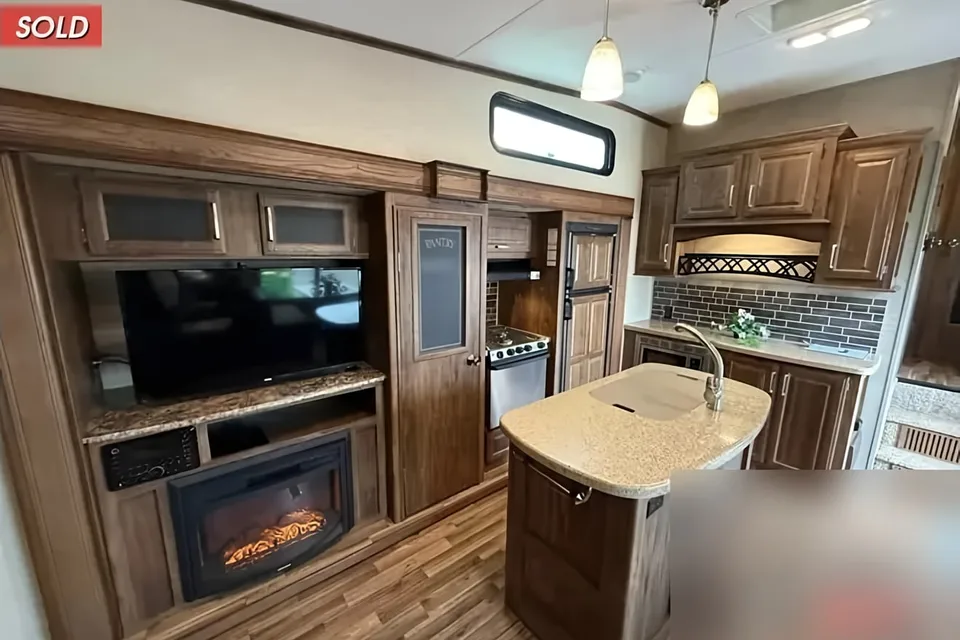 Jason's Keystone 336bhs Fifth Wheel