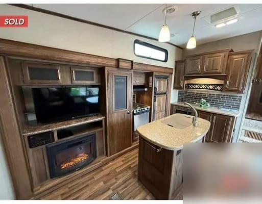 Jason's Keystone 336bhs Fifth Wheel