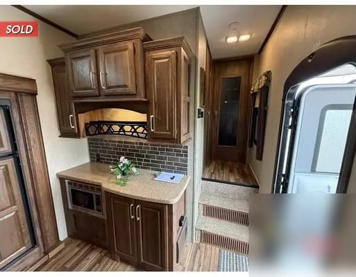 Jason's Keystone 336bhs Fifth Wheel