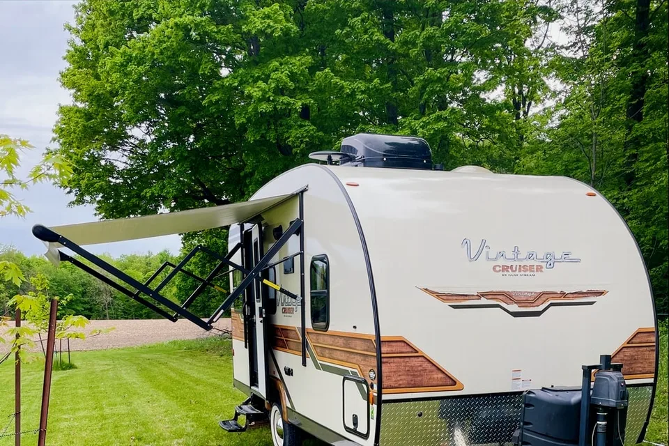 Courtney's Woody Vintage Cruiser