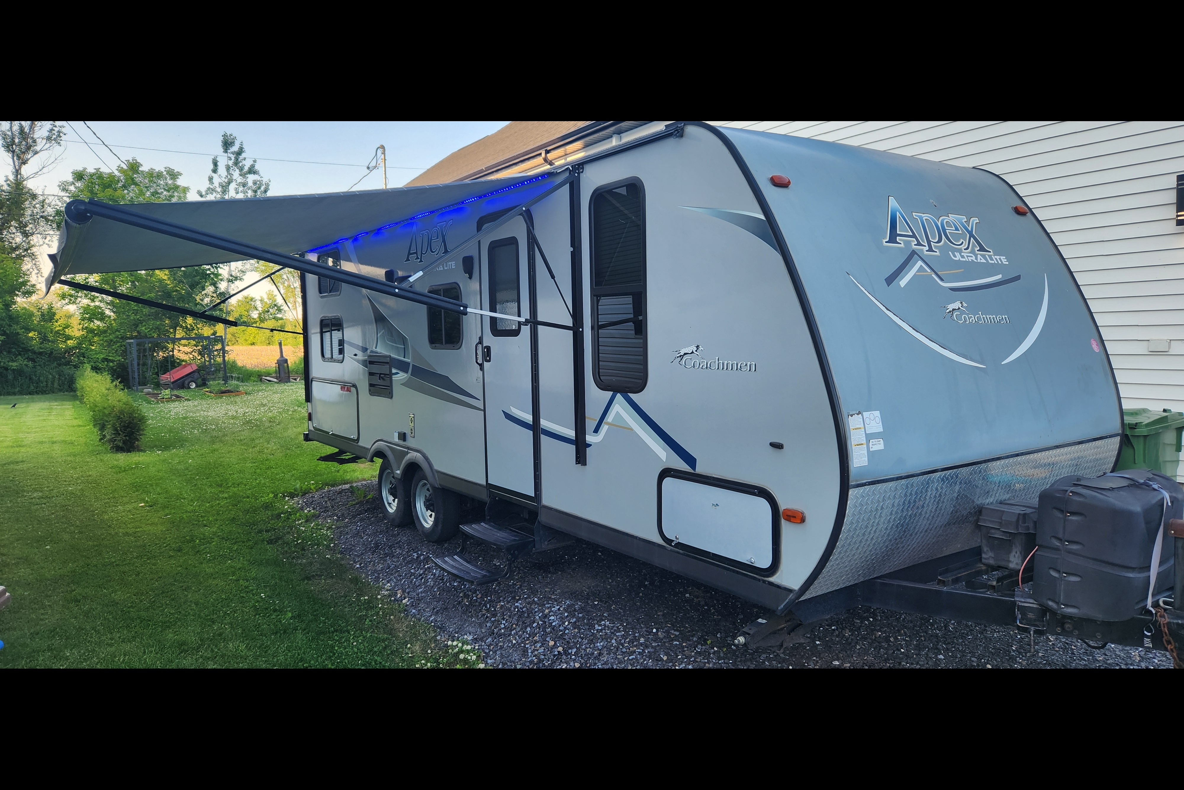 Dominic's Coachmen Apex 24LE Travel Trailer
