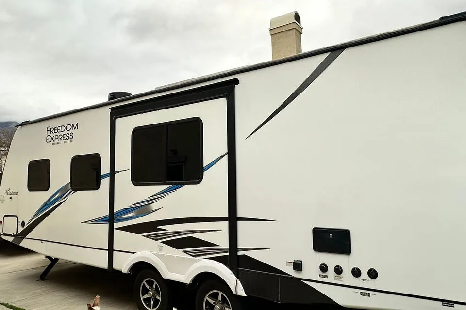 Freedom express Travel Trailer