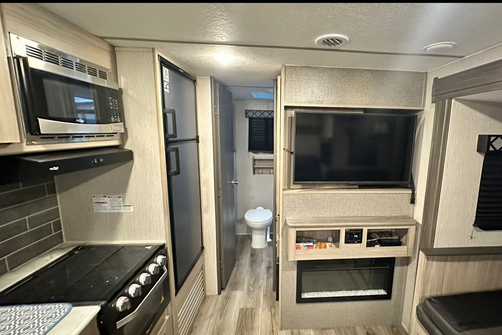 Freedom express Travel Trailer