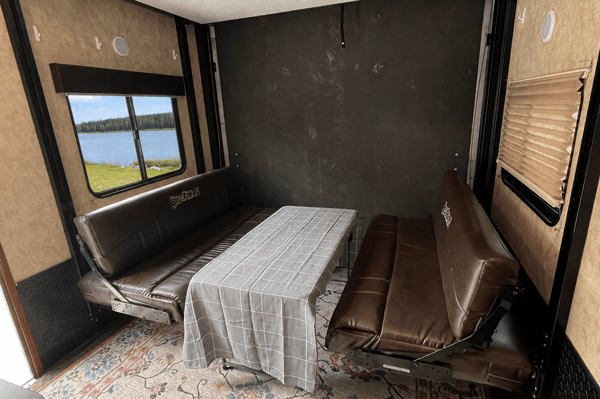 Andrew's Prime Time Spartan 300 Travel Trailer