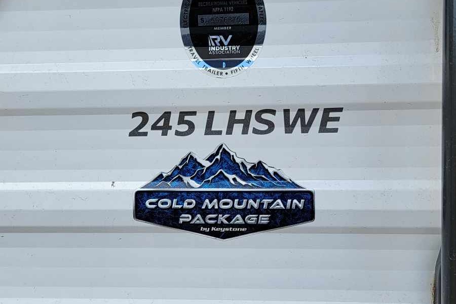 Krause's Family Keystone 245 LHSWE Travel Trailer