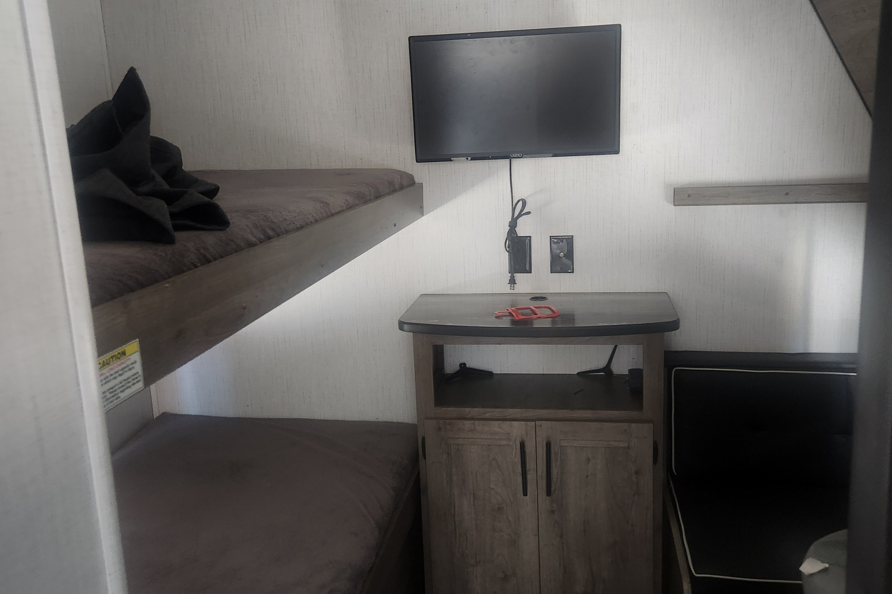 Fridas's Pioneer QB 300 Pioneer Travel Trailer