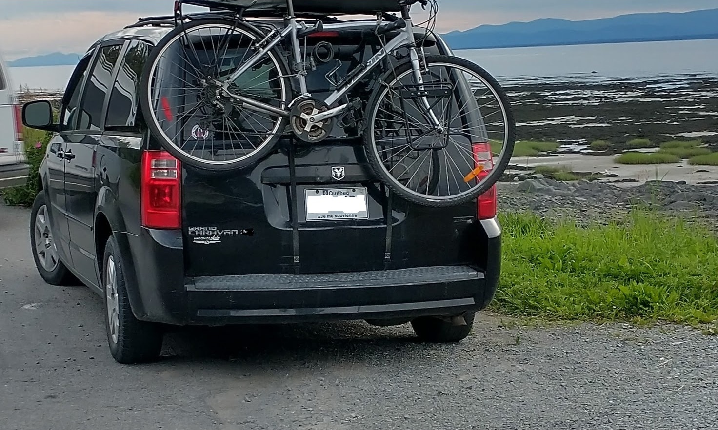 INCOGNITO Grand Caravan Campervan