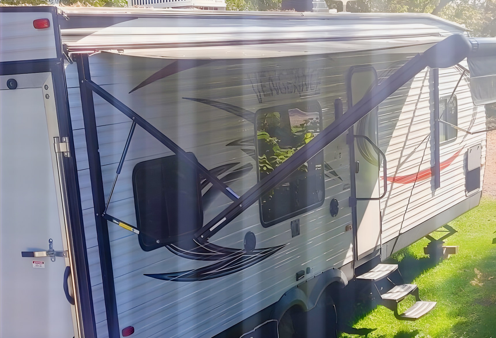 Forest River Vengeance 28V Roulotte cargo (capacité 6 personnes)