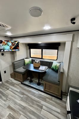 Modern Family Adventure: 2025 Jayco Baja 197MBW