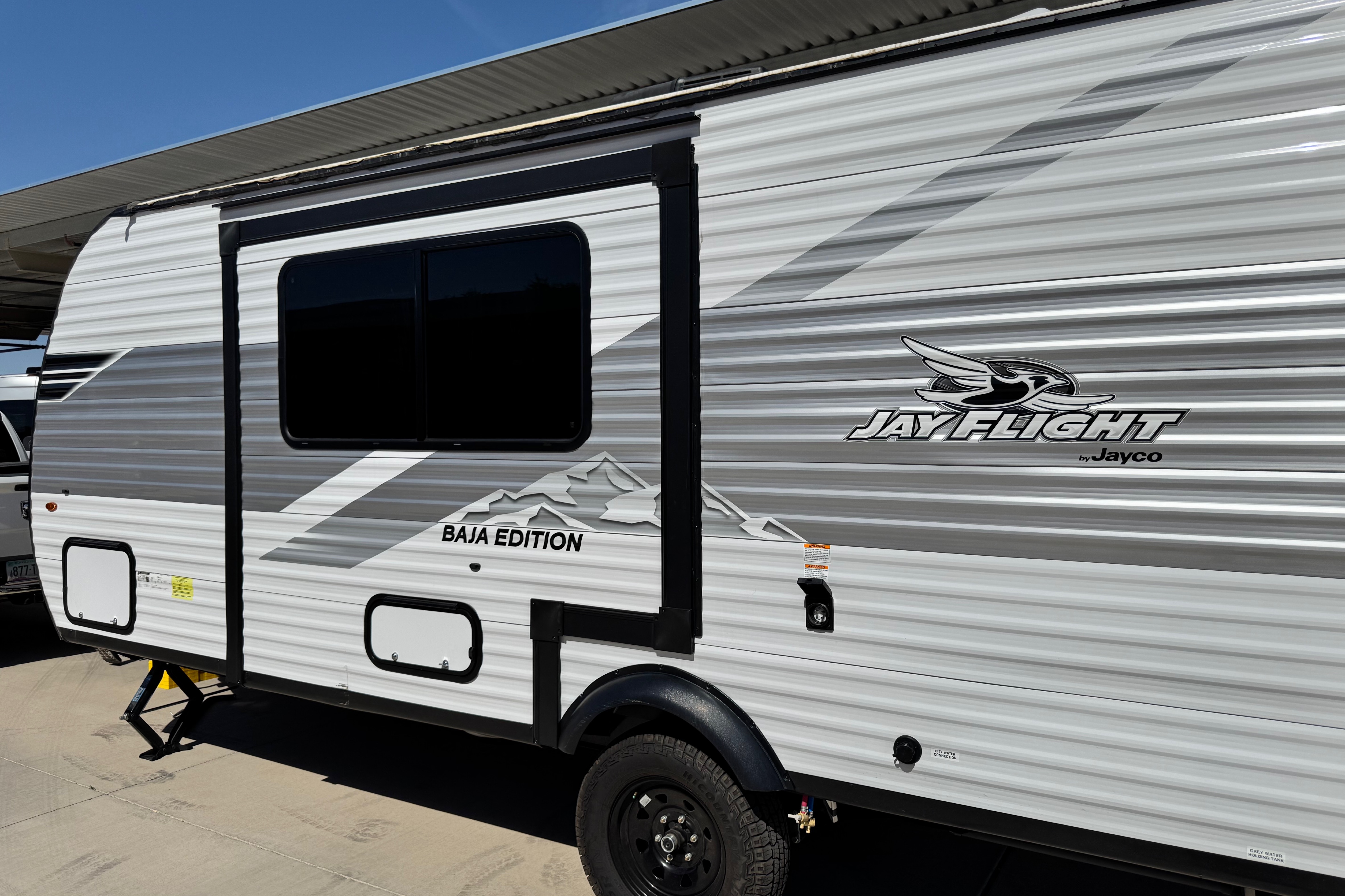 Modern Family Adventure: 2025 Jayco Baja 197MBW