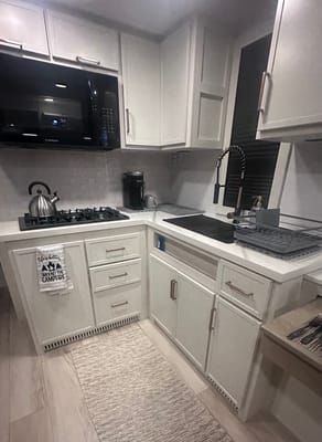 Brinkley's Ultimate Glamping I265