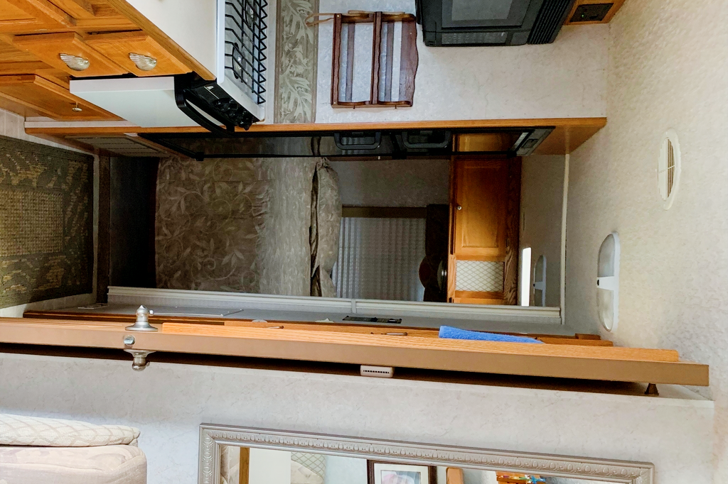 Wilma; Gulf Stream touring cruiser Class C