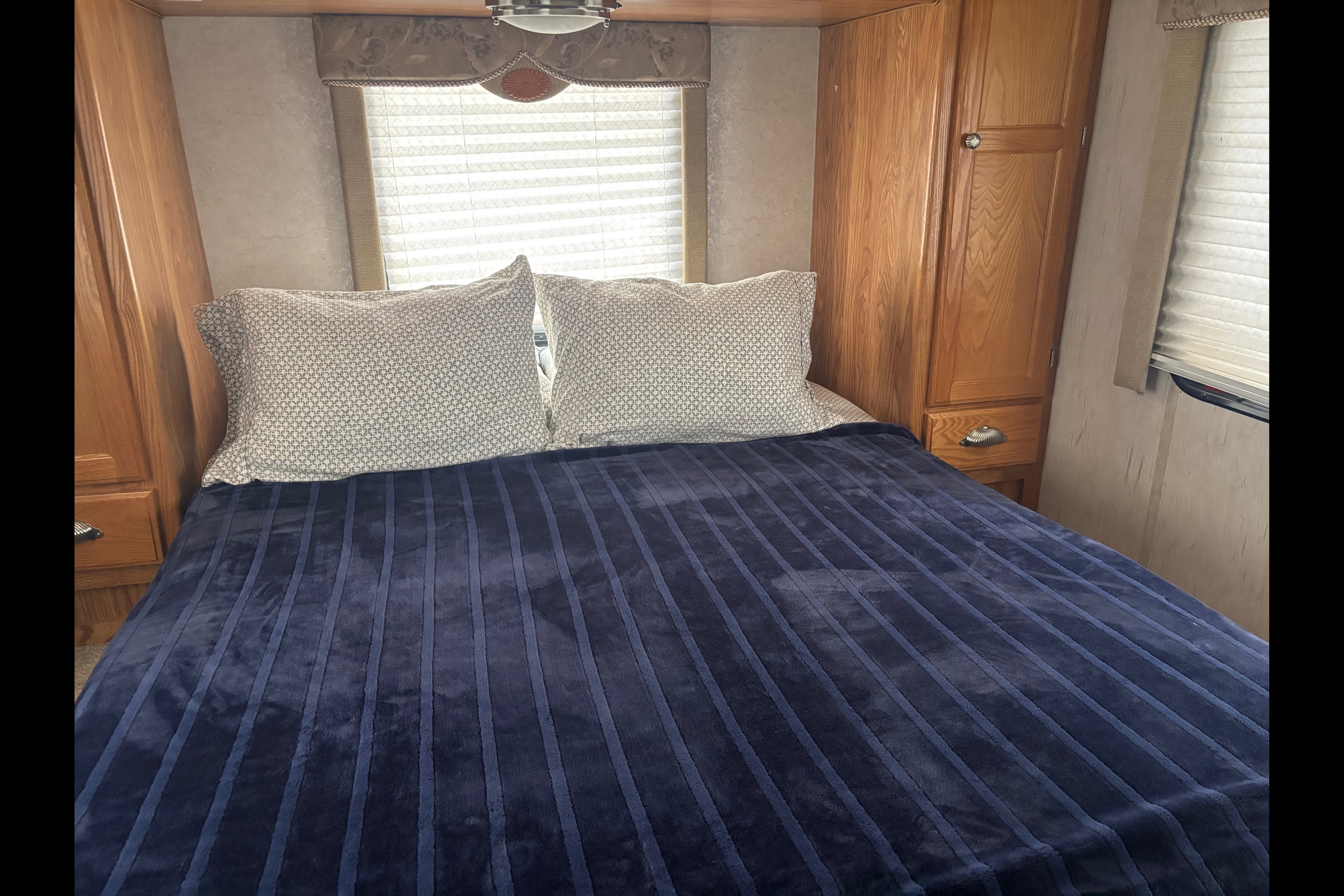Wilma; Gulf Stream touring cruiser Class C