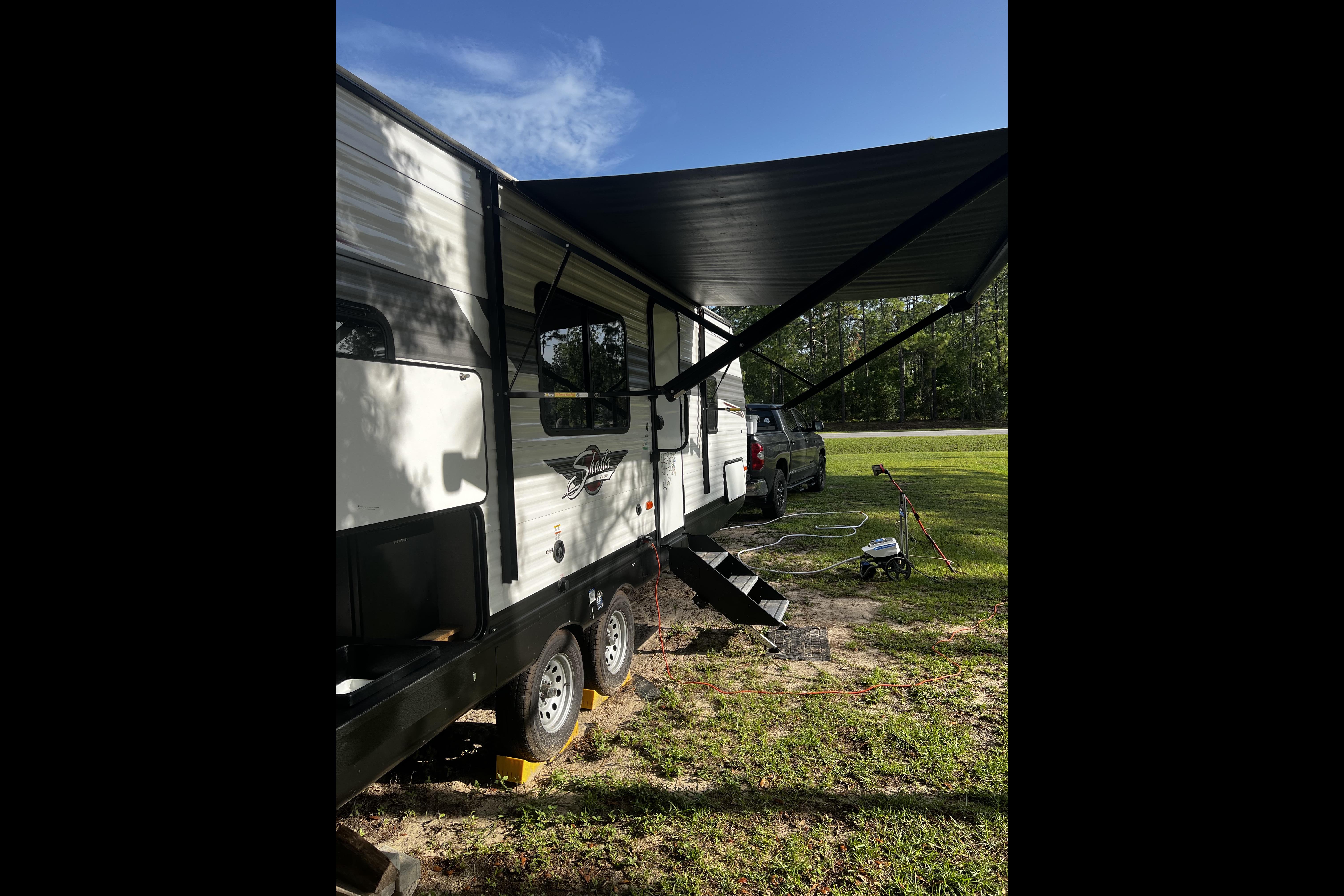 Rebecca's Shasta 25RS Travel Trailer