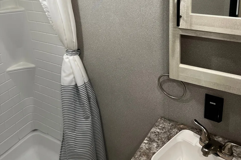 Rebecca's Shasta 25RS Travel Trailer