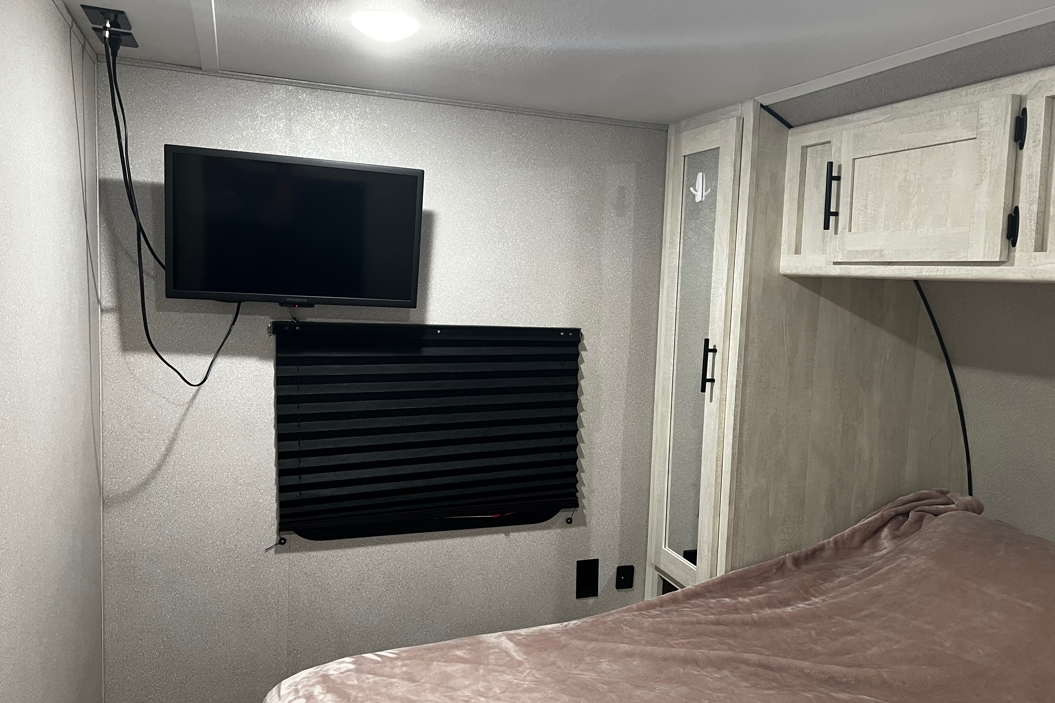 Rebecca's Shasta 25RS Travel Trailer
