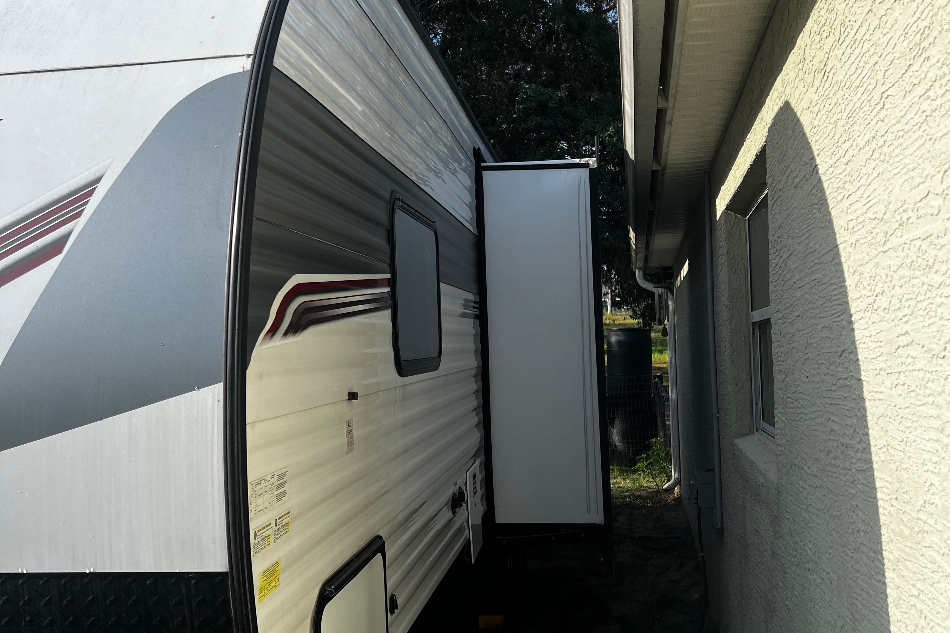 Rebecca's Shasta 25RS Travel Trailer