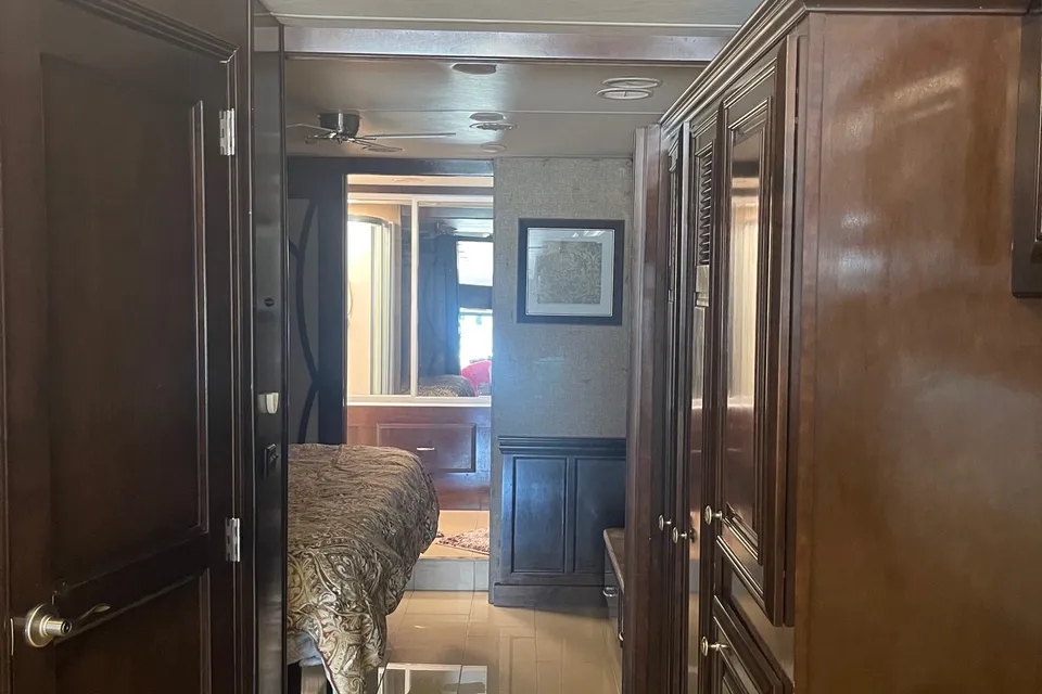 David's Thor Motor Coach Tuscany 44MT Class A