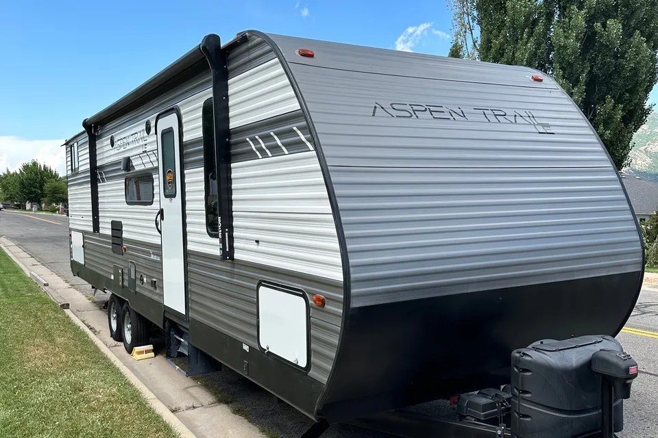 Family Bunkhouse Camper | Sleeps 9 | Fully Stocked | Easy Camping Setup