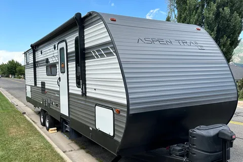Family Bunkhouse Camper | Sleeps 9 | Fully Stocked | Easy Camping Setup