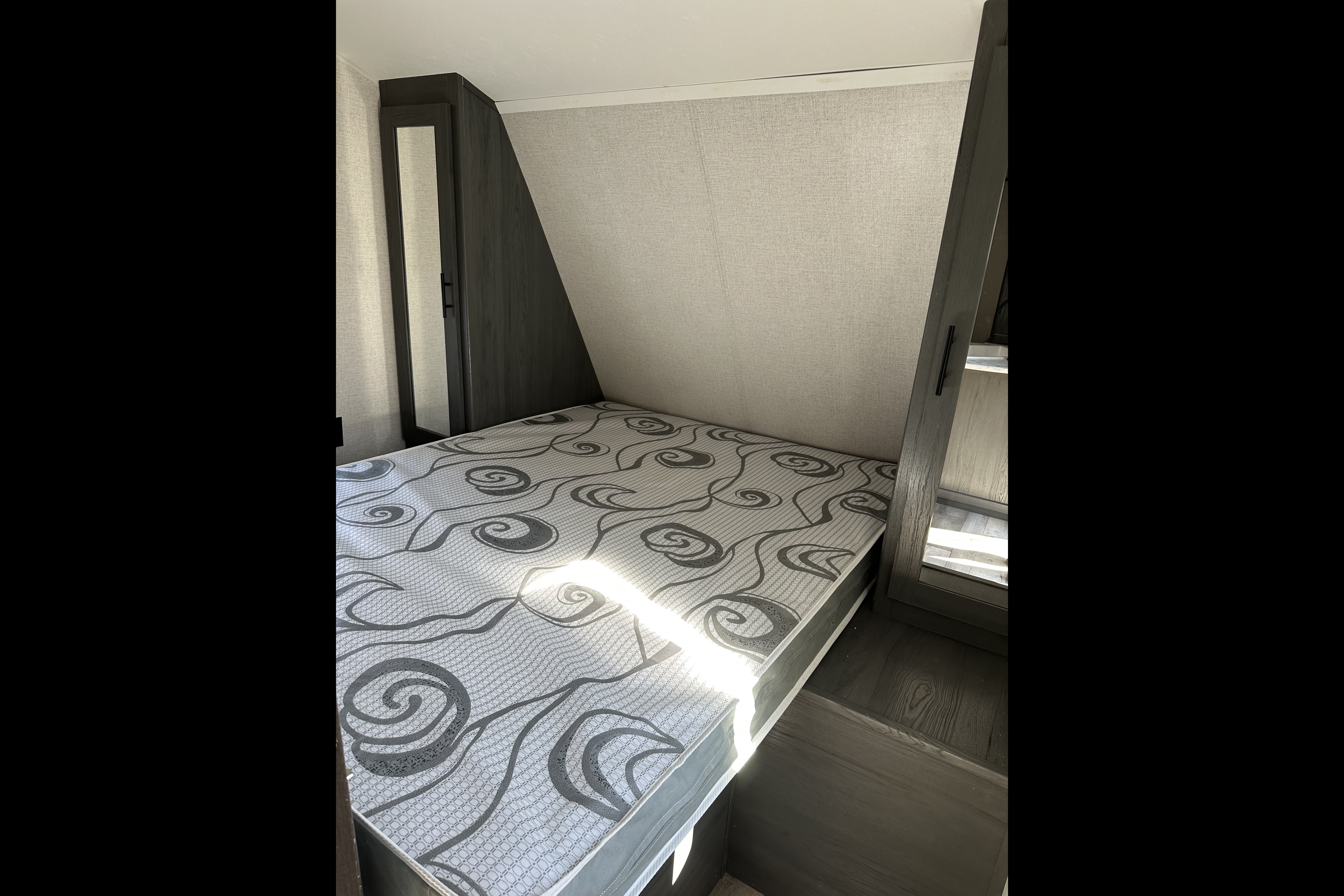 Family Bunkhouse Camper | Sleeps 9 | Fully Stocked | Easy Camping Setup
