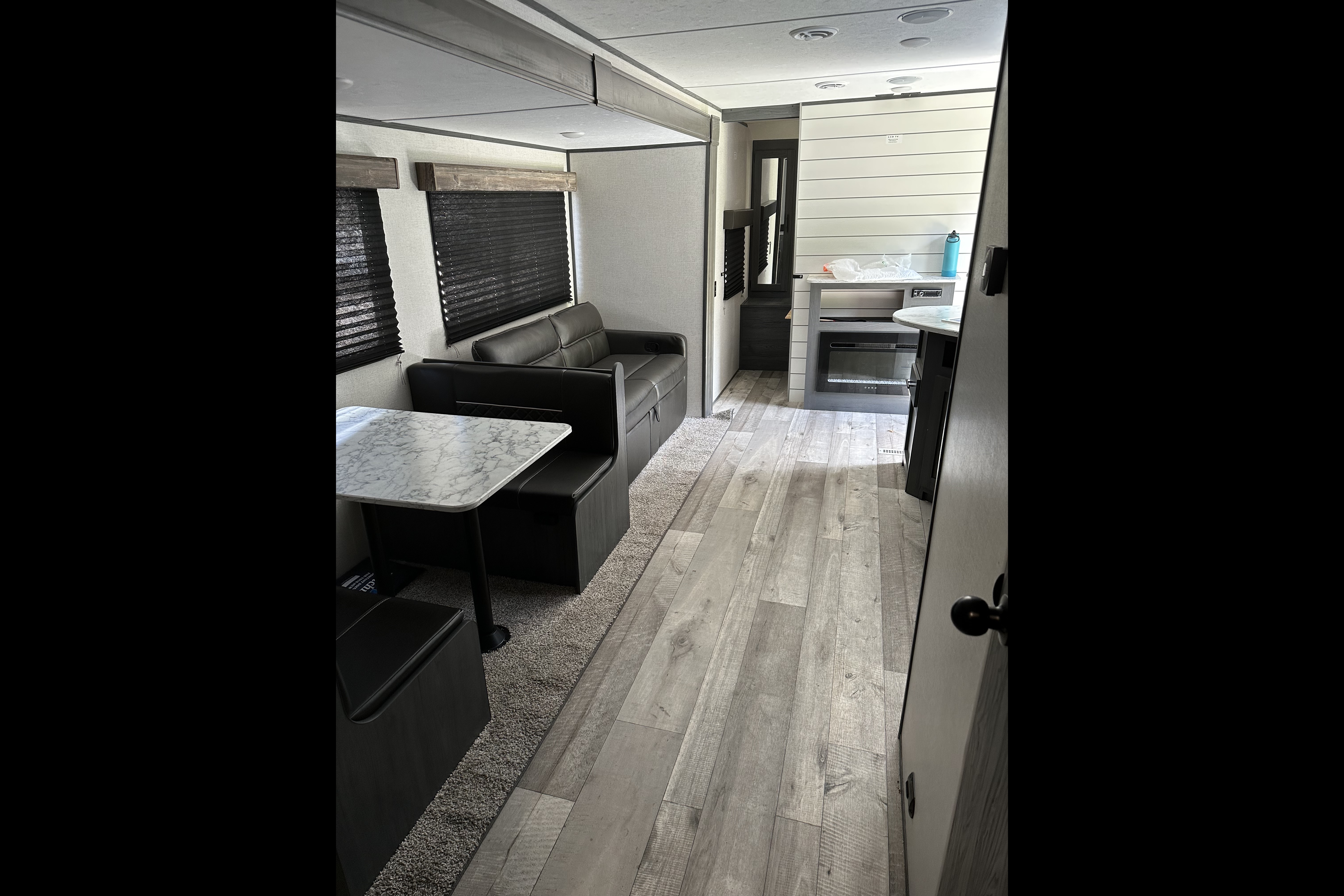 Family Bunkhouse Camper | Sleeps 9 | Fully Stocked | Easy Camping Setup
