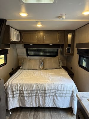 Andre's Jayco Flight SLX 183RB Travel Trailer