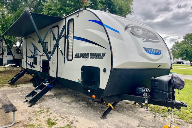 ADVENTURE AWAITS!! FOREST RIVER CHEROKEE ALPHA WOLF Travel Trailer