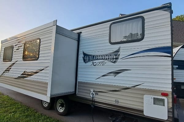 Brent's Forest River 262BHXL Travel Trailer