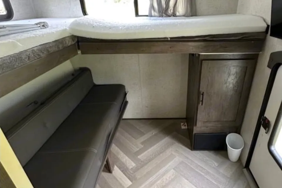 (Delivery ONLY) Andy's 10 Sleeper Forest River Wildwood Travel Trailer