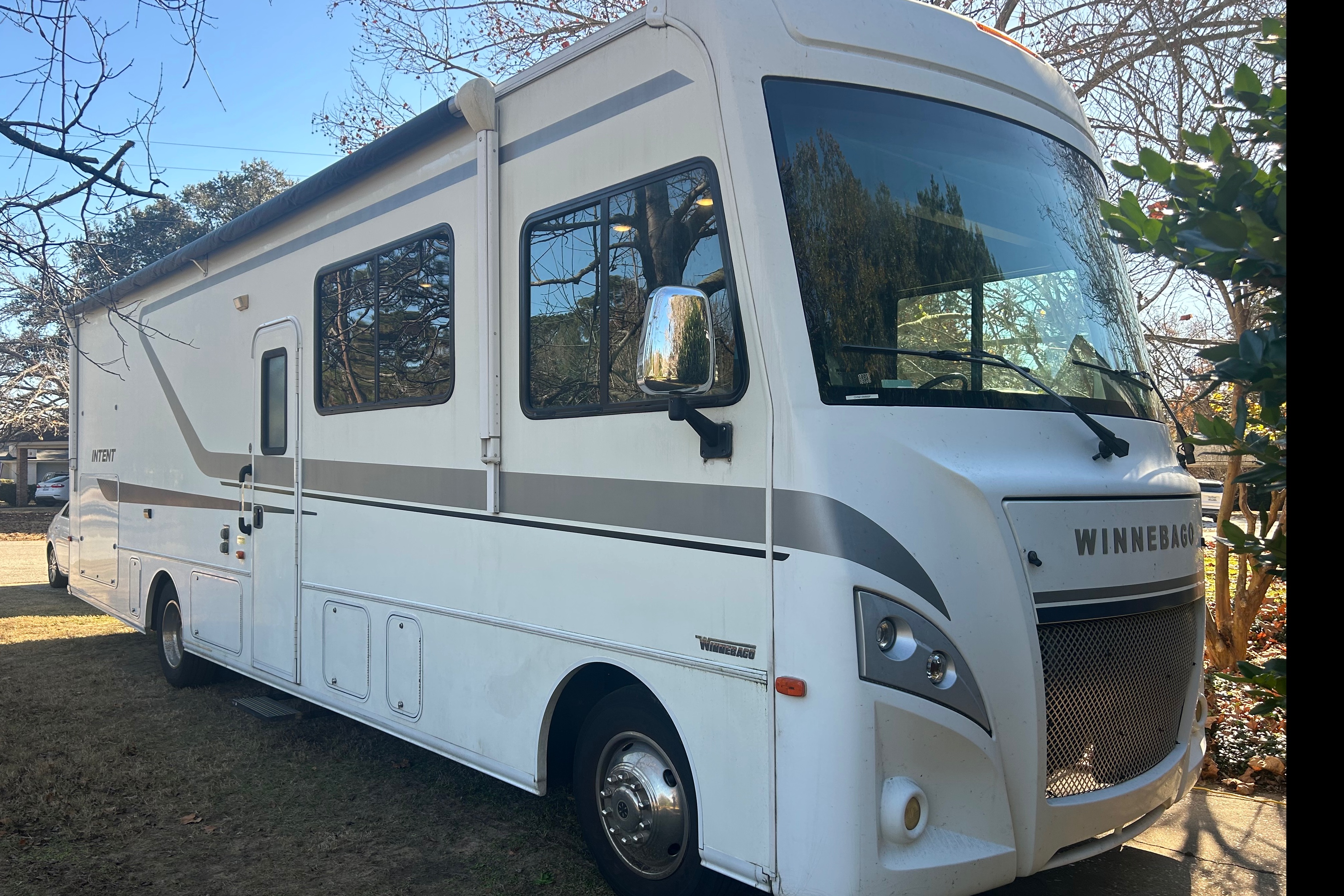 31 foot class A great for group travel or family’s with kids