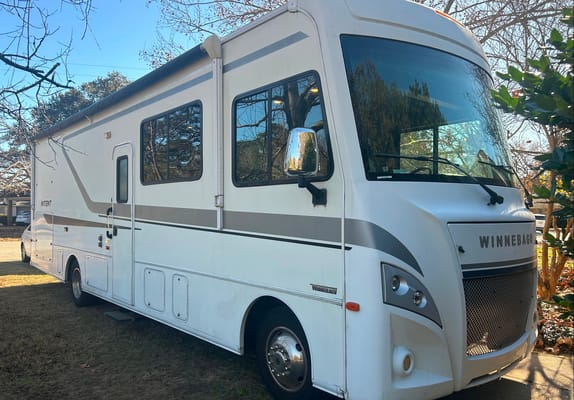 31 foot class A great for group travel or family’s with kids