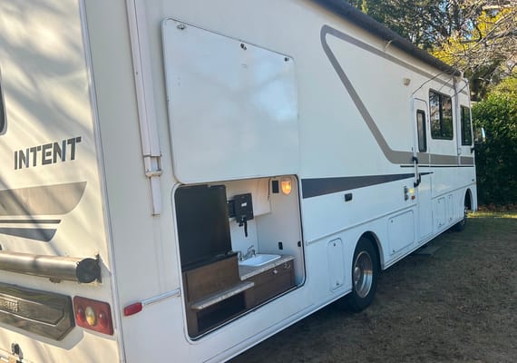 31 foot class A great for group travel or family’s with kids