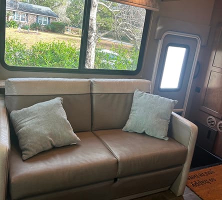 31 foot class A great for group travel or family’s with kids