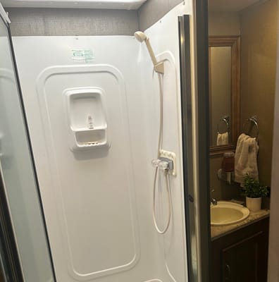 31 foot class A great for group travel or family’s with kids