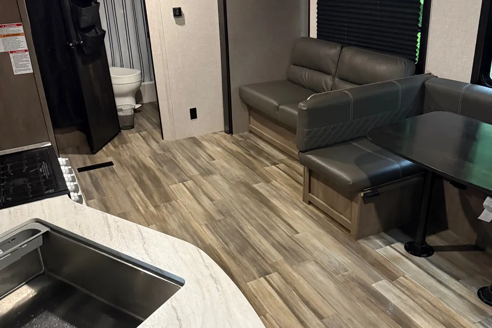 Caitlin's Starcraft Autumn Ridge Travel Trailer