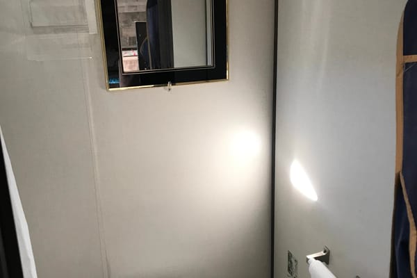 Lin's Light Weight Coleman17B Travel Trailer