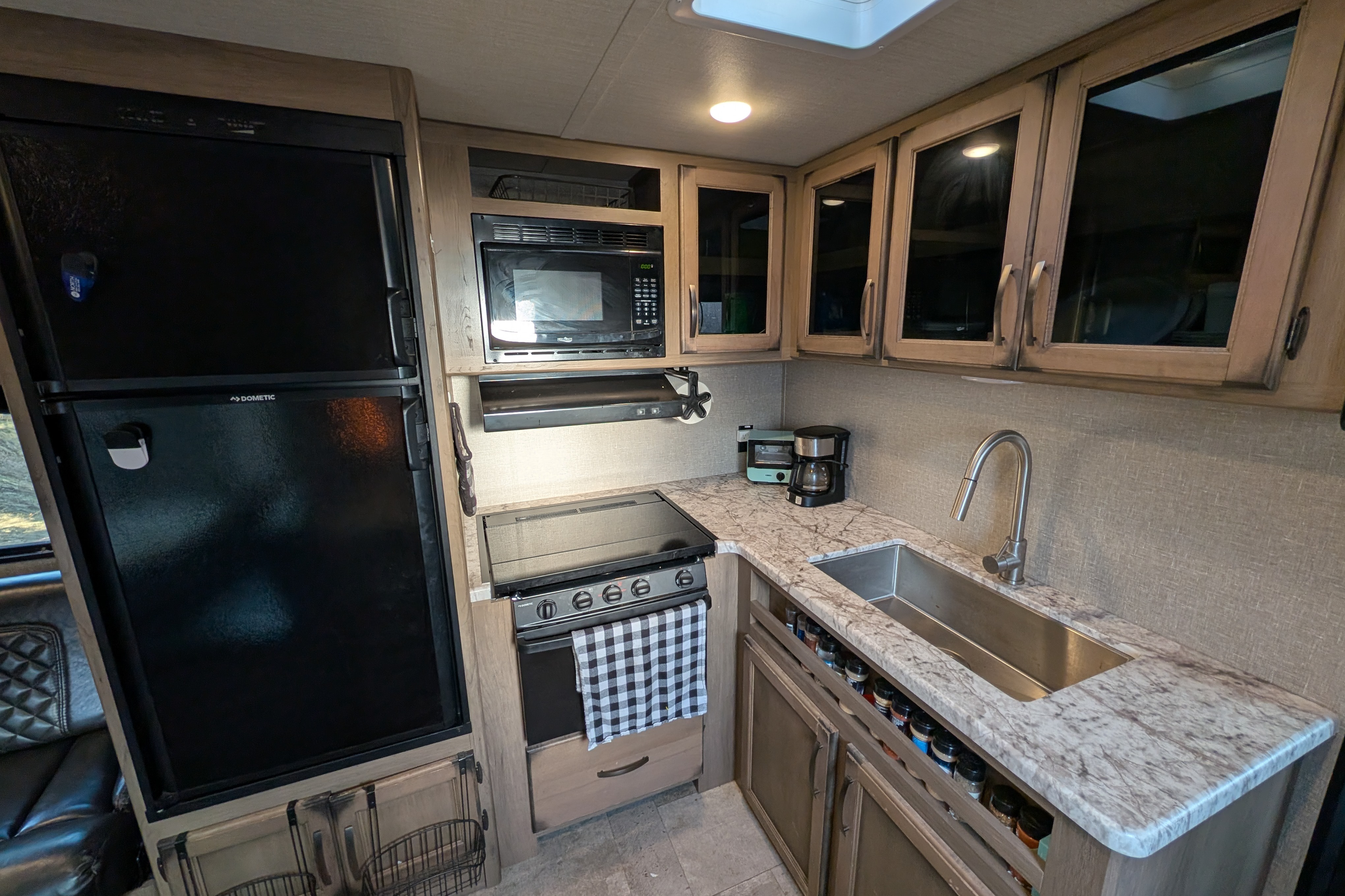 Luxury Grand Design Transcend Xplor Travel Trailer