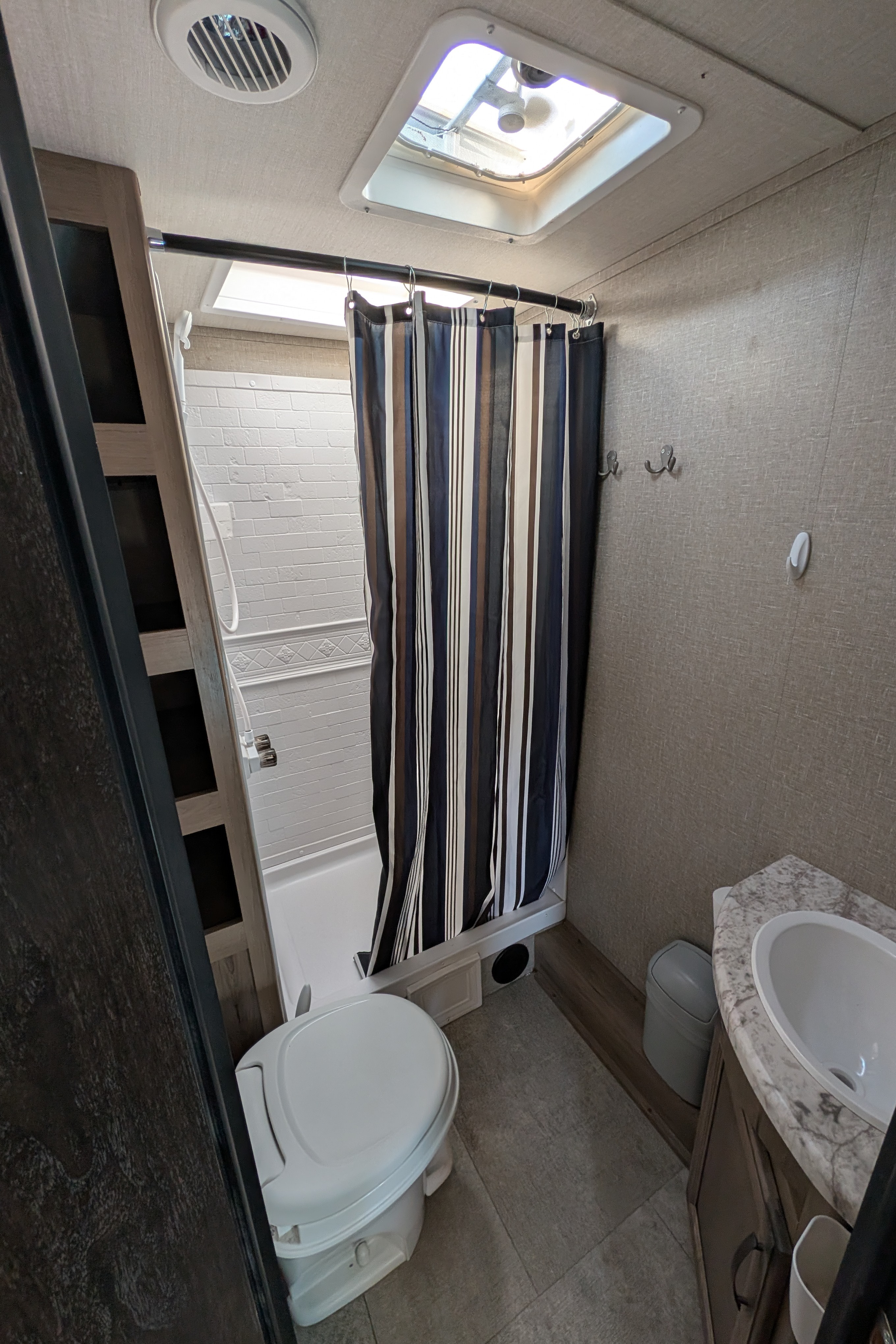 Luxury Grand Design Transcend Xplor Travel Trailer